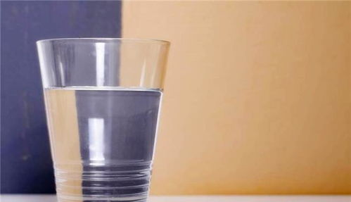 醉酒之后，喝白開水還是飲料醒酒快？今天來告訴各位答案